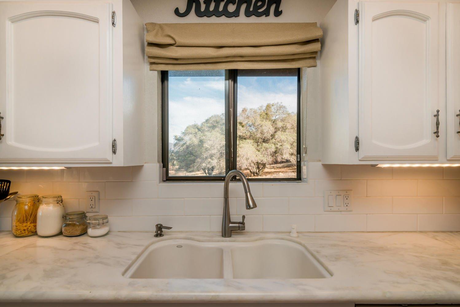 27152 Twin Ponds Road Clovis, CA 93619 - Photo 12 of 38 Gallery Image 12