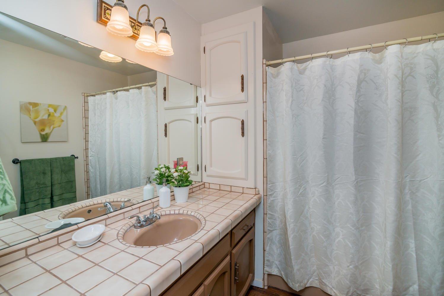 27152 Twin Ponds Road Clovis, CA 93619 - Photo 15 of 38 Gallery Image 15
