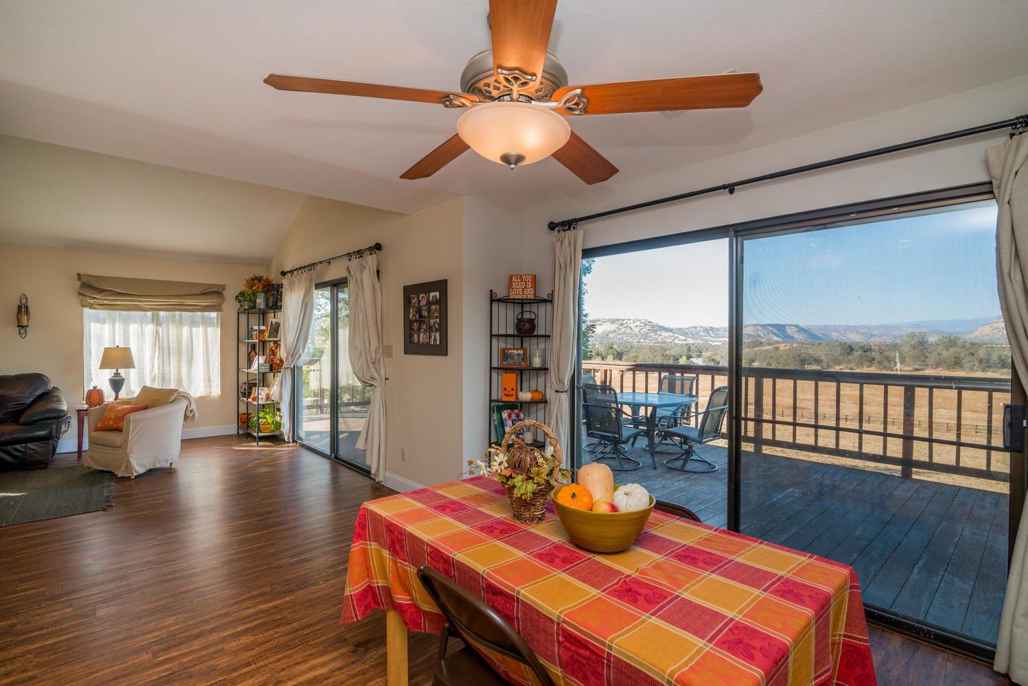 27152 Twin Ponds Road Clovis, CA 93619 - Photo 7 of 38 Gallery Image 7