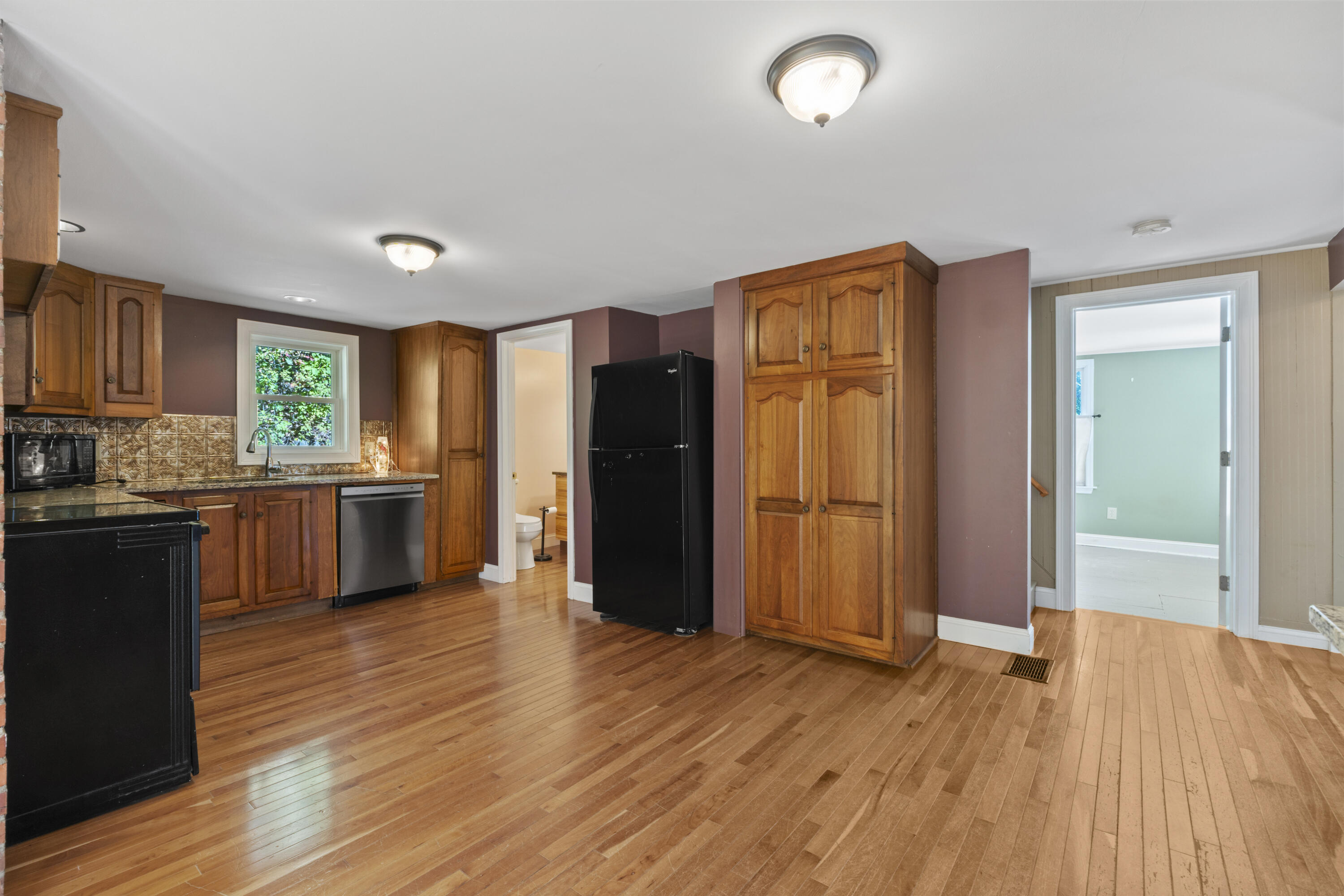 414 Harrison Road Naples, ME 04055 - Photo 17 of 70 Kitchen appliances