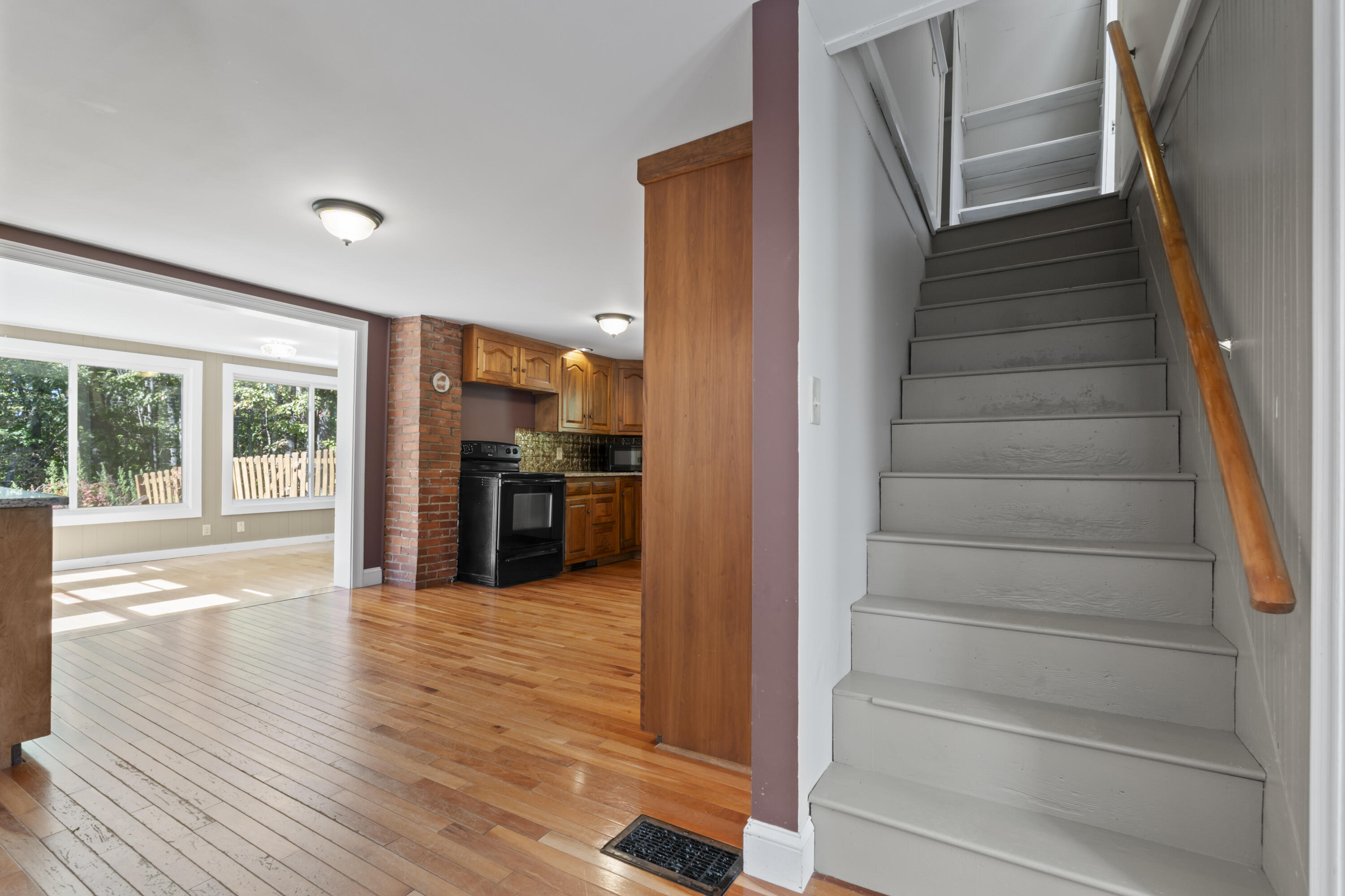 414 Harrison Road Naples, ME 04055 - Photo 30 of 70 Staircase