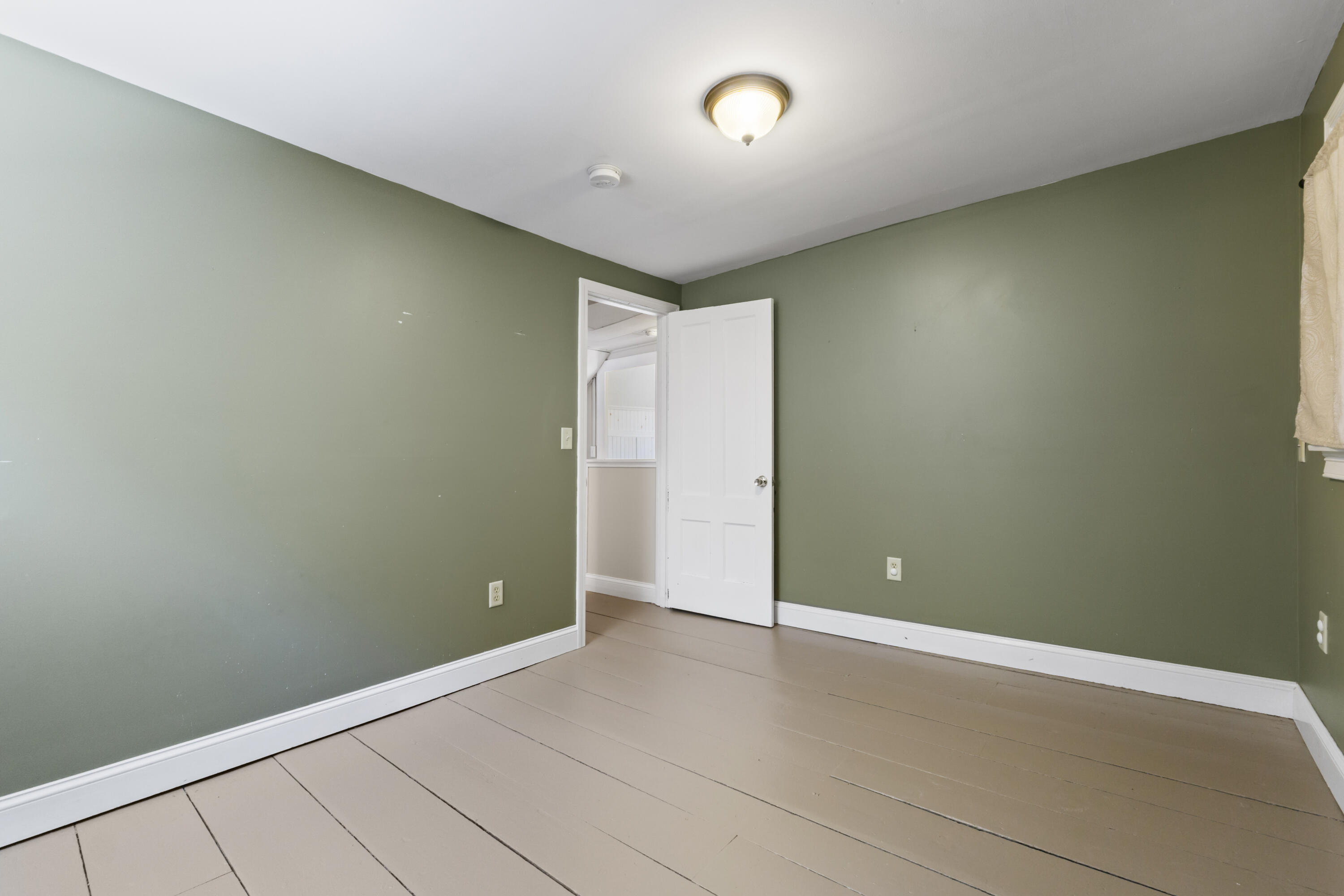 414 Harrison Road Naples, ME 04055 - Photo 38 of 70 Entry way