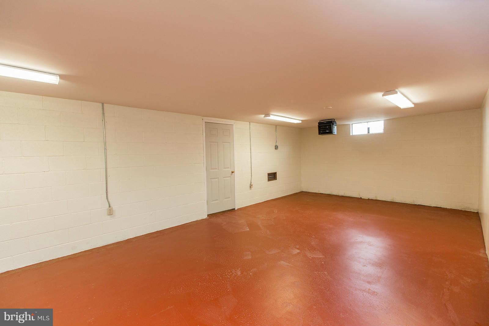 1047 New Hope Road Cross Junction, VA 22625 - Photo 22 of 27 a view of empty room