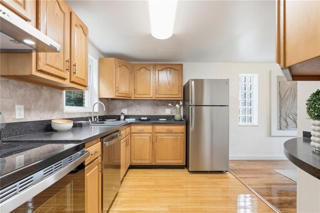 1204 Mifflin Road Pittsburgh, PA 15207 - Photo 14 of 37 Gallery Image 14