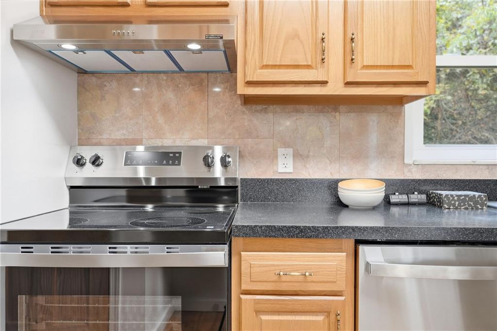 1204 Mifflin Road Pittsburgh, PA 15207 - Photo 17 of 37 Gallery Image 17