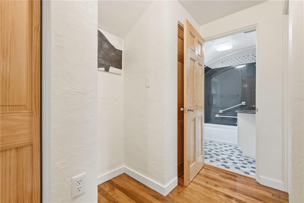 1204 Mifflin Road Pittsburgh, PA 15207 - Photo 31 of 37 Gallery Image 31