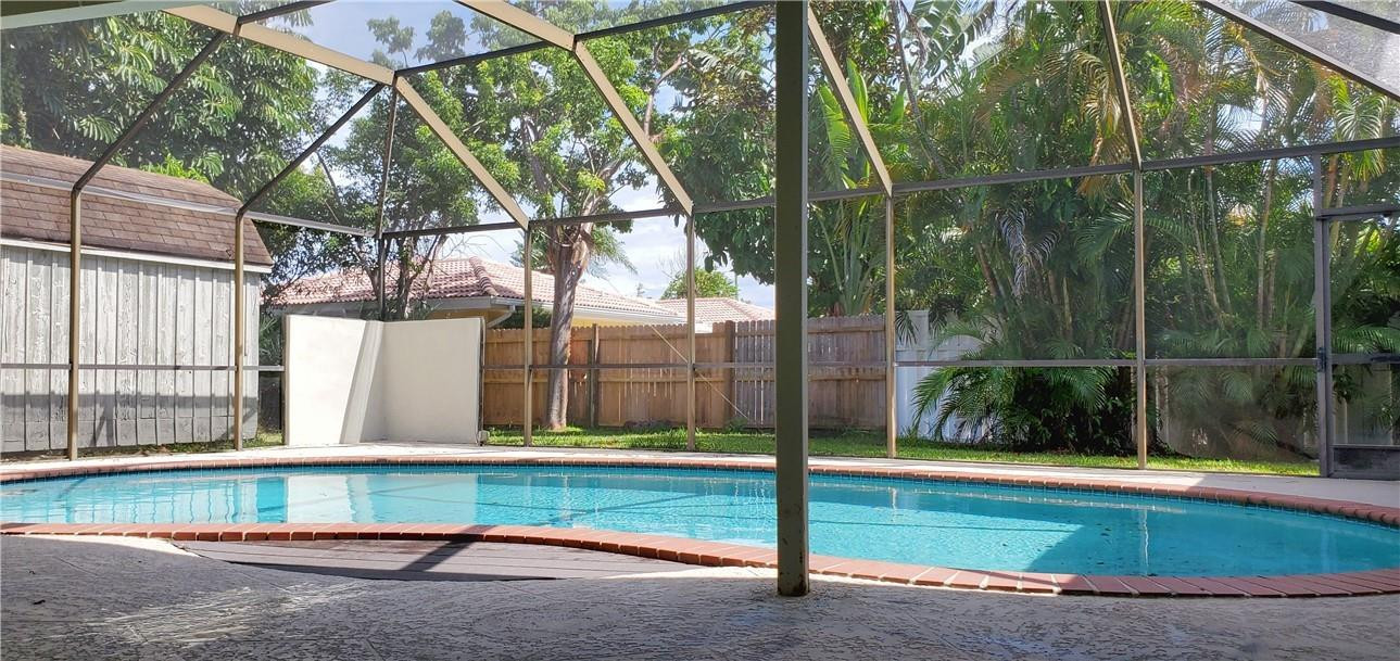 566 Northeast Spanish Trail Boca Raton, FL 33432 - Photo 5 of 35 Pool Area