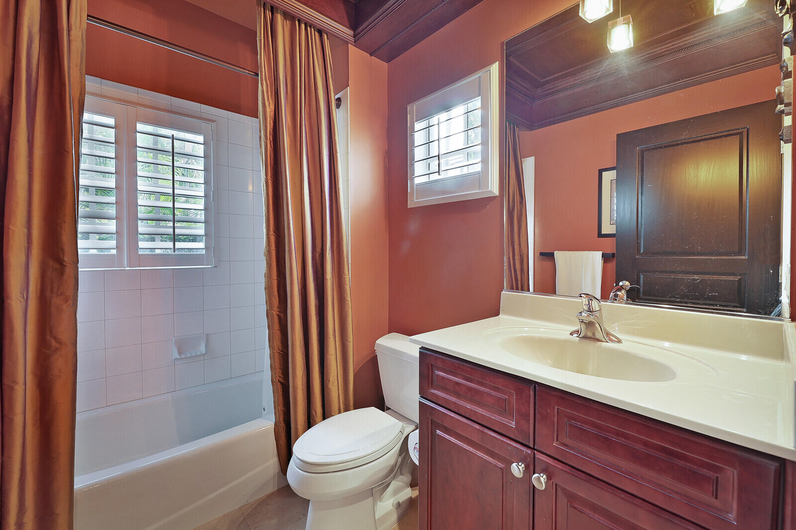 604 Renaissance Way Delray Beach, FL 33483 - Photo 29 of 54 3rd bedroom bath