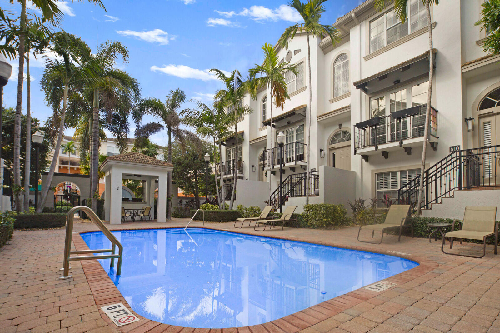 604 Renaissance Way Delray Beach, FL 33483 - Photo 32 of 54 pool