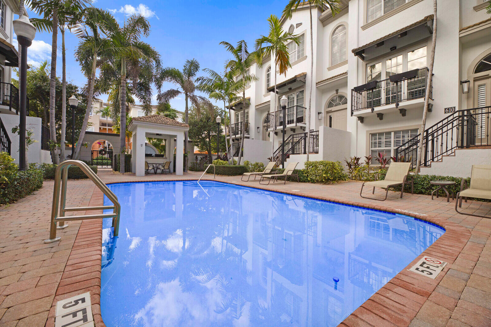 604 Renaissance Way Delray Beach, FL 33483 - Photo 33 of 54 pool