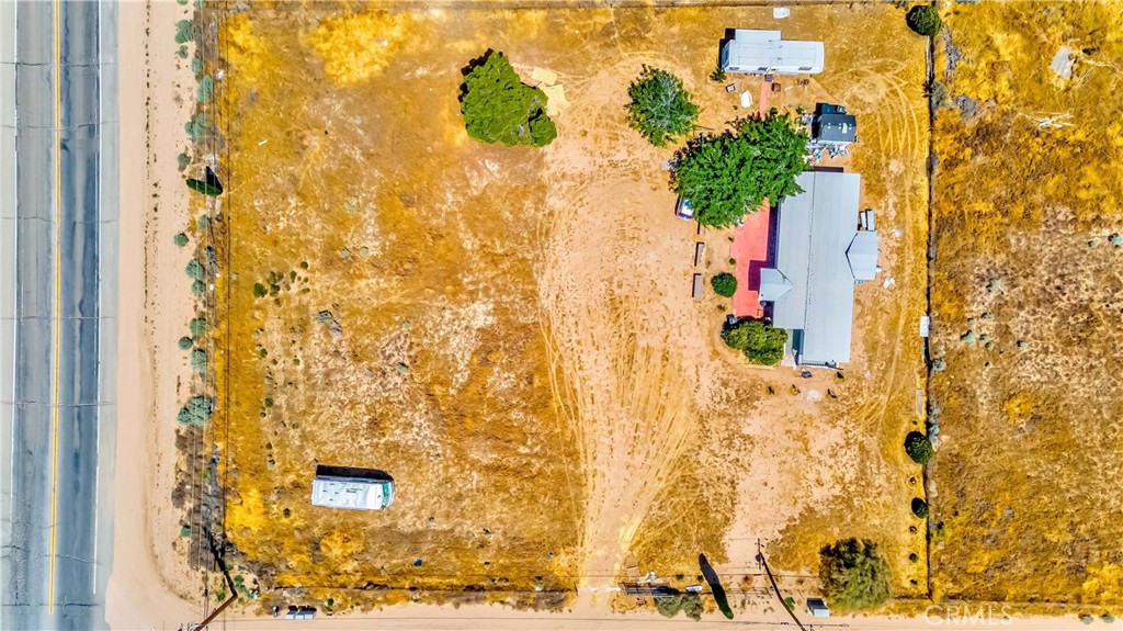 7127 Phelan Road Phelan, CA 92371 - Photo 11 of 44 a bathroom with a shower