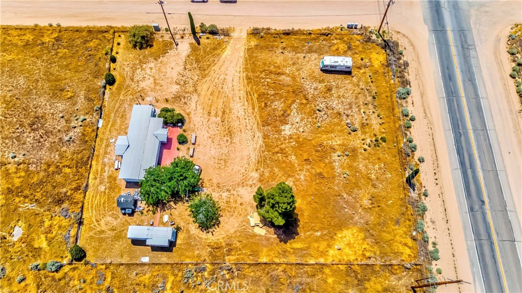 7127 Phelan Road Phelan, CA 92371 - Photo 12 of 44 a view of bathroom with shower