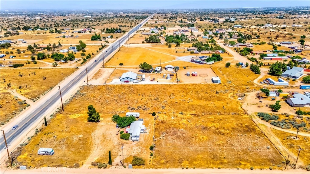 7127 Phelan Road Phelan, CA 92371 - Photo 4 of 44 view of an ocean view