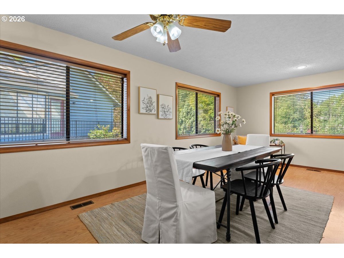 1963 Southwest Myers Place Gresham, OR 97080 - Photo 14 of 46