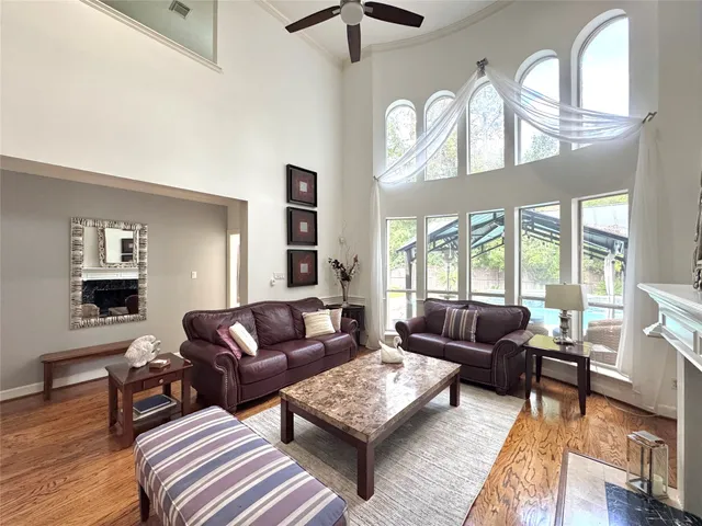 $1,198,000 | 59 Acorn Cluster Court, The Woodlands, TX 77381