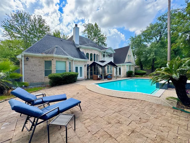 $1,198,000 | 59 Acorn Cluster Court, The Woodlands, TX 77381