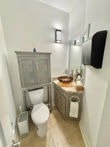 $1,198,000 | 59 Acorn Cluster Court, The Woodlands, TX 77381