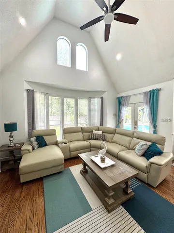 $1,198,000 | 59 Acorn Cluster Court, The Woodlands, TX 77381