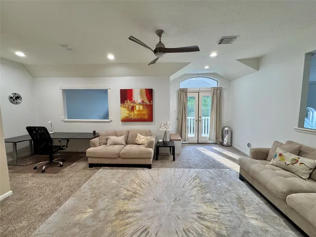 $1,198,000 | 59 Acorn Cluster Court, The Woodlands, TX 77381