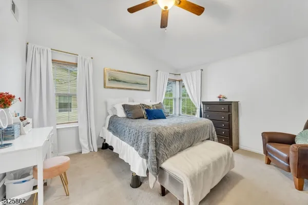 $399,000 | 33 Foxwood Court, Bedminster, NJ 07921