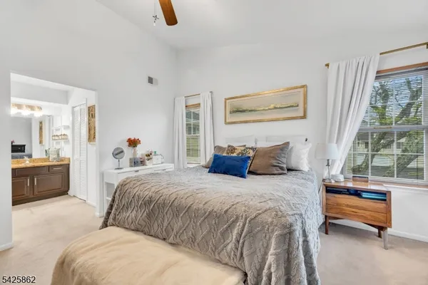 $399,000 | 33 Foxwood Court, Bedminster, NJ 07921