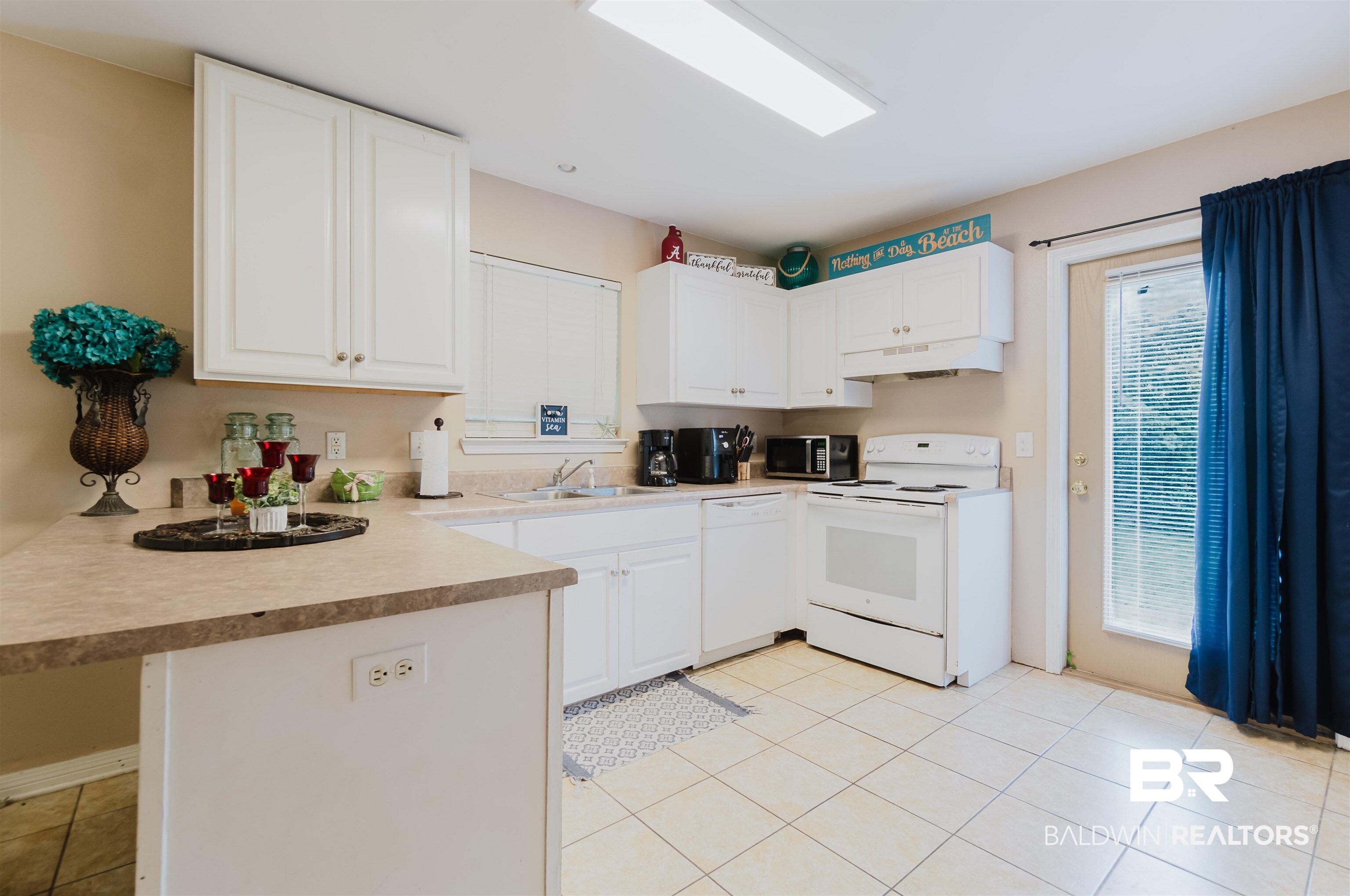 20134 Lowery Lane Gulf Shores, AL 36542 - Photo 15 of 84