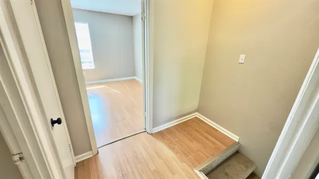 $1,150 | 3799 Carnes Avenue, Memphis, TN 38111