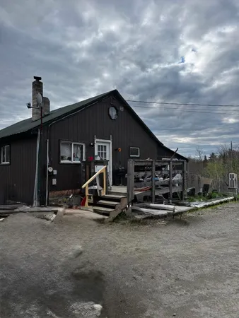 $180,000 | 8 Half Moon Lane, Knox, ME 04986