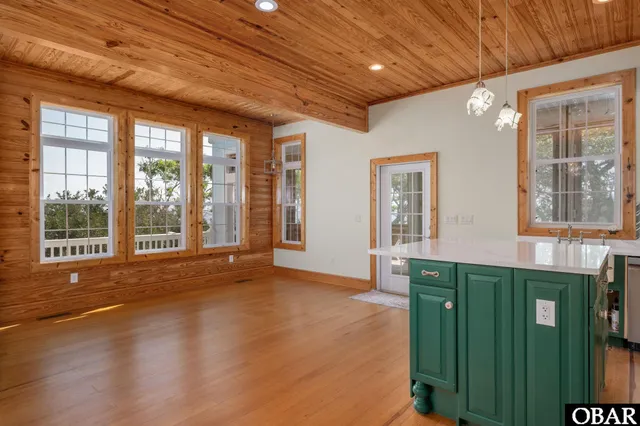 $1,100,000 | 266 Cahoon Road, Manns Harbor, NC 27953