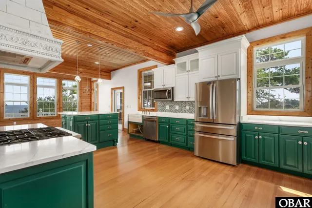 $1,100,000 | 266 Cahoon Road, Manns Harbor, NC 27953