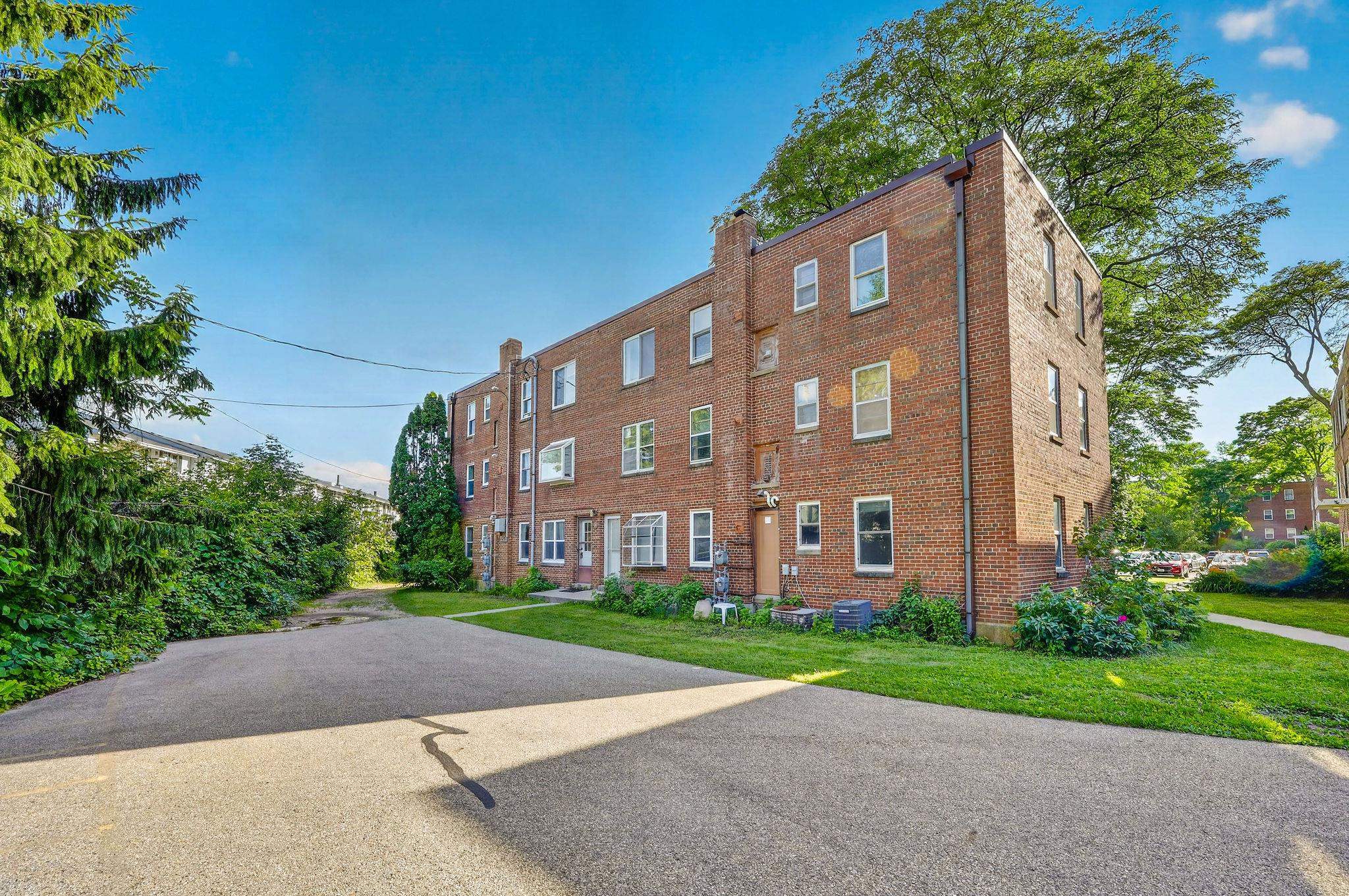 13 Sherman Terrace, Unit 2 Madison, WI 53704 - Photo 32 of 53