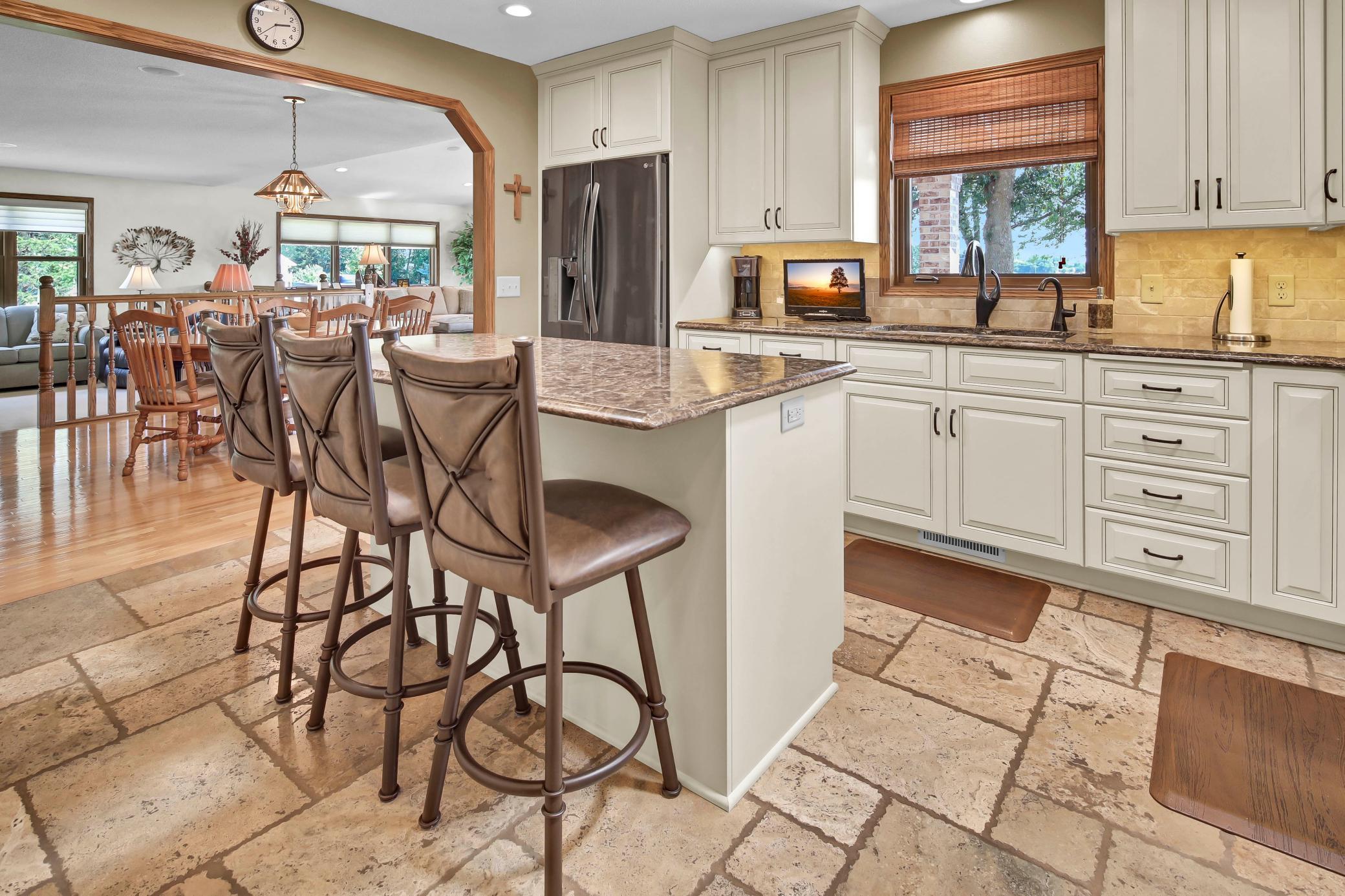 8010 Center Street Clear Lake, MN 55319 - Photo 13 of 38