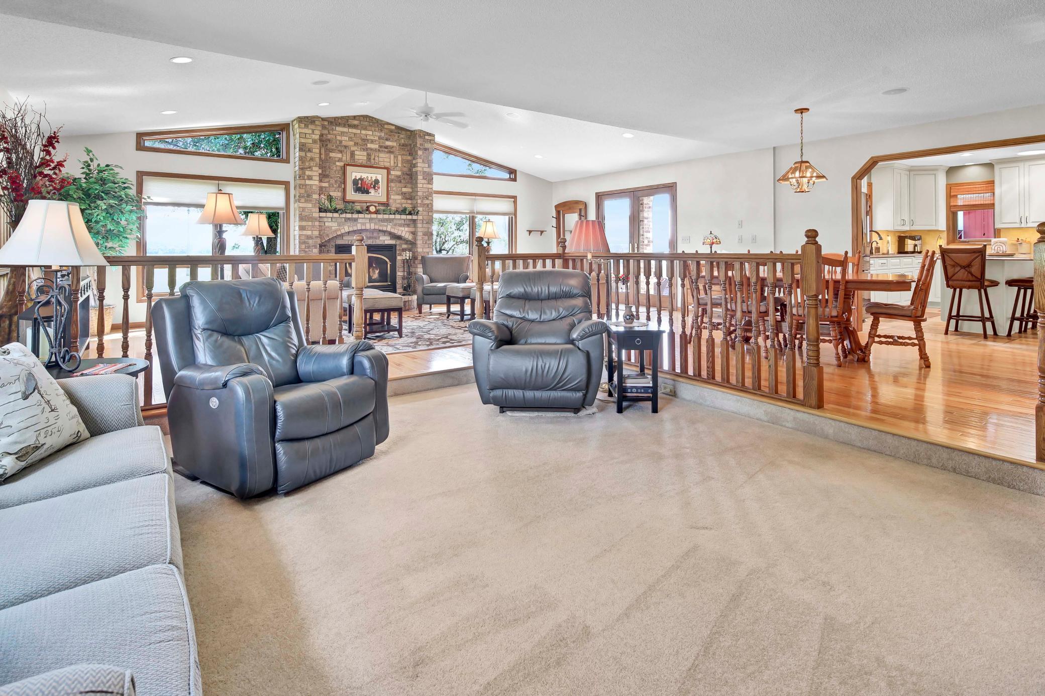 8010 Center Street Clear Lake, MN 55319 - Photo 15 of 38