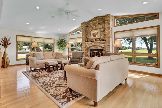 $760,000 | 8010 Center Street, Clear Lake, MN 55319