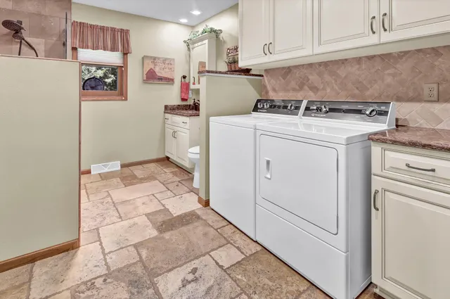 $760,000 | 8010 Center Street, Clear Lake, MN 55319