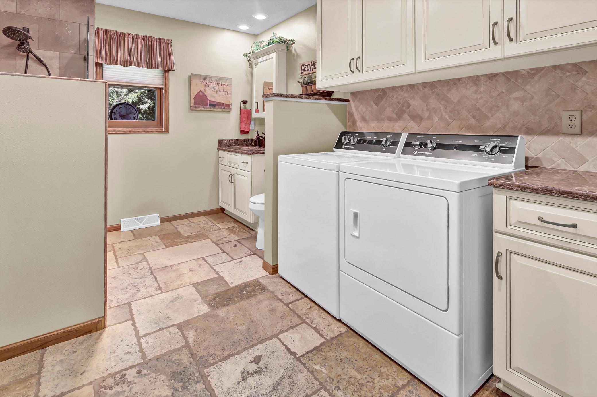 8010 Center Street Clear Lake, MN 55319 - Photo 20 of 38