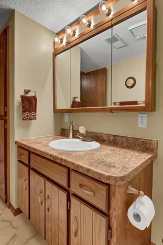 $760,000 | 8010 Center Street, Clear Lake, MN 55319