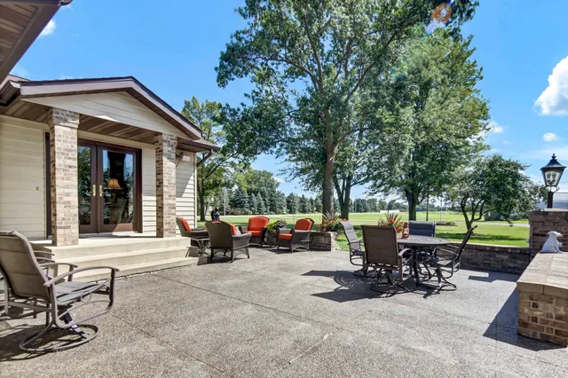 $760,000 | 8010 Center Street, Clear Lake, MN 55319