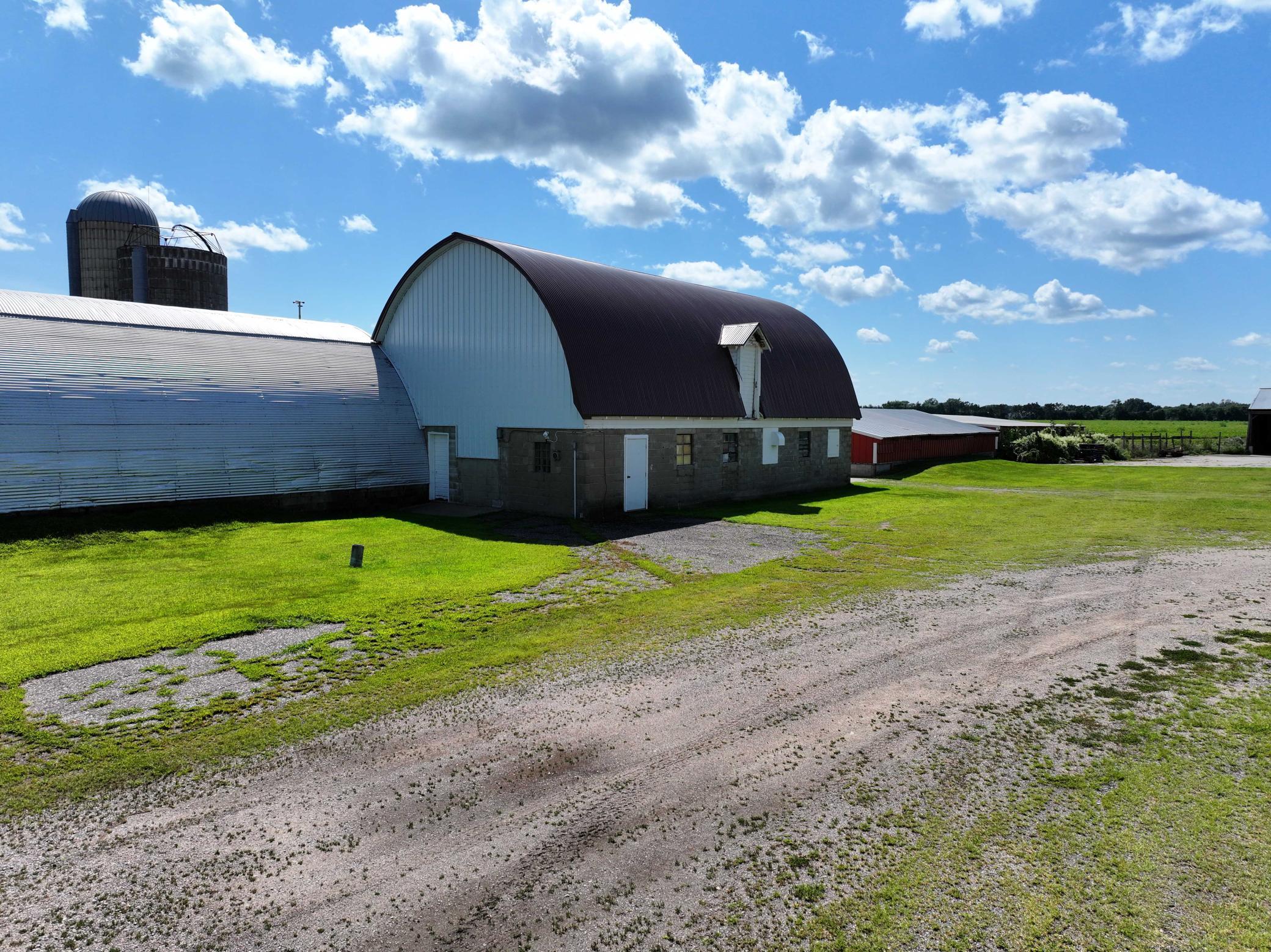 8010 Center Street Clear Lake, MN 55319 - Photo 6 of 38