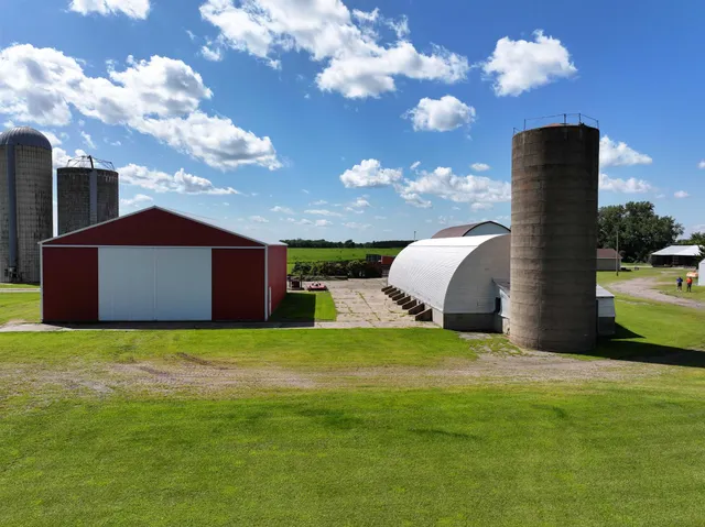 $760,000 | 8010 Center Street, Clear Lake, MN 55319