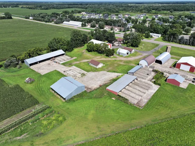 $760,000 | 8010 Center Street, Clear Lake, MN 55319