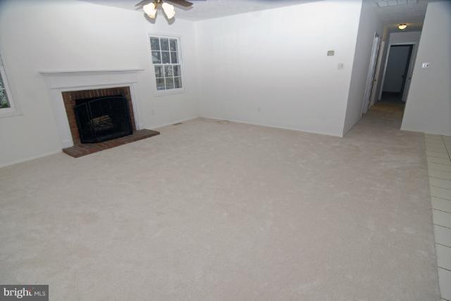 8711 Granite Lane Laurel, MD 20708 - Photo 2 of 30 Living Room
