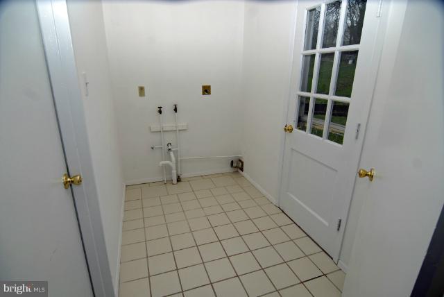 8711 Granite Lane Laurel, MD 20708 - Photo 17 of 30 Interior (General)