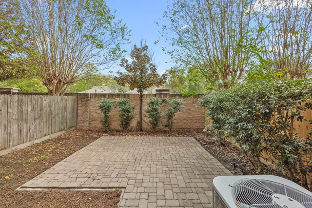 $2,350 | 7930 Stoneyway Drive, Houston, TX 77040