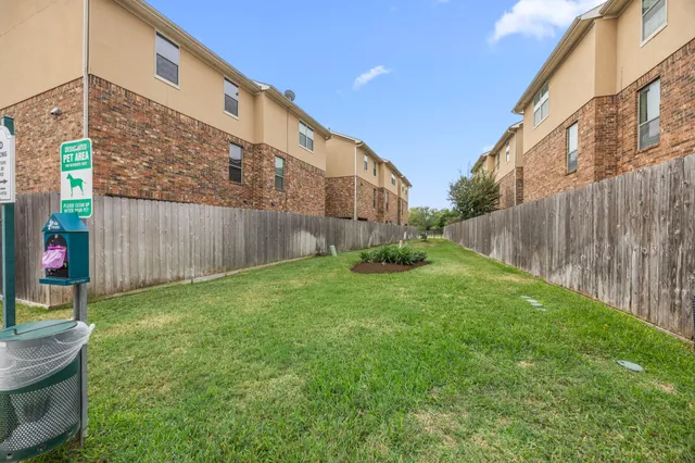 $2,350 | 7930 Stoneyway Drive, Houston, TX 77040