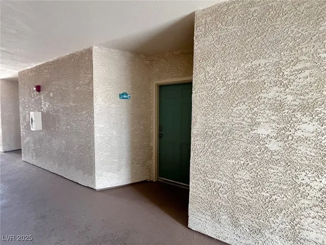 $1,125 | 3550 Bay Sands Drive, Unit 2088, Laughlin, NV 89029