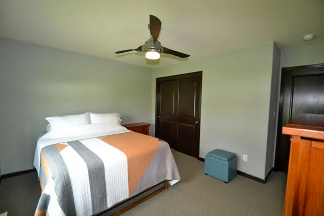 $649,800 | 3558 Howell Oaks Drive, Waukesha, WI 53188