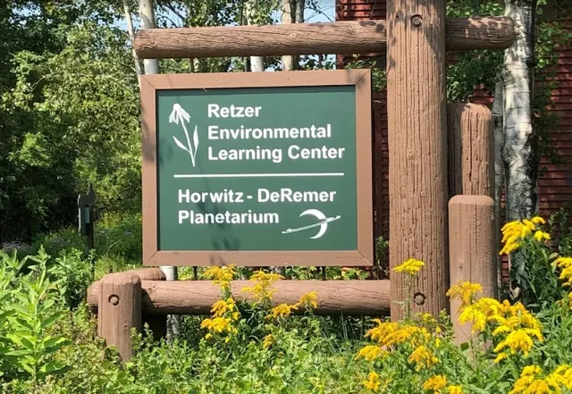 $649,800 | 3558 Howell Oaks Drive, Waukesha, WI 53188