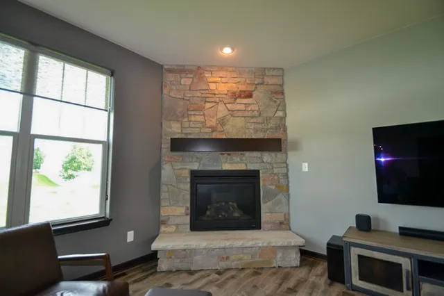 $649,800 | 3558 Howell Oaks Drive, Waukesha, WI 53188