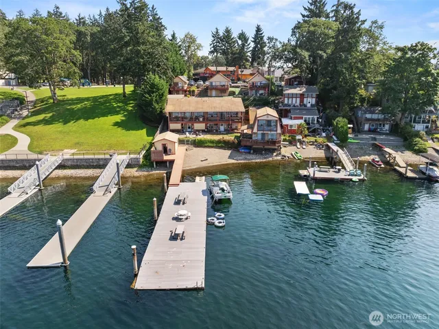 a view of a lake with houses